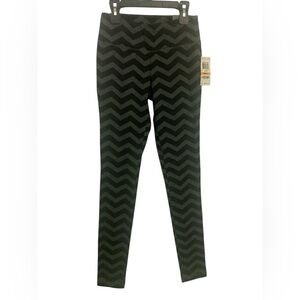 Jenni Charcoal and Black Activewear NWT S